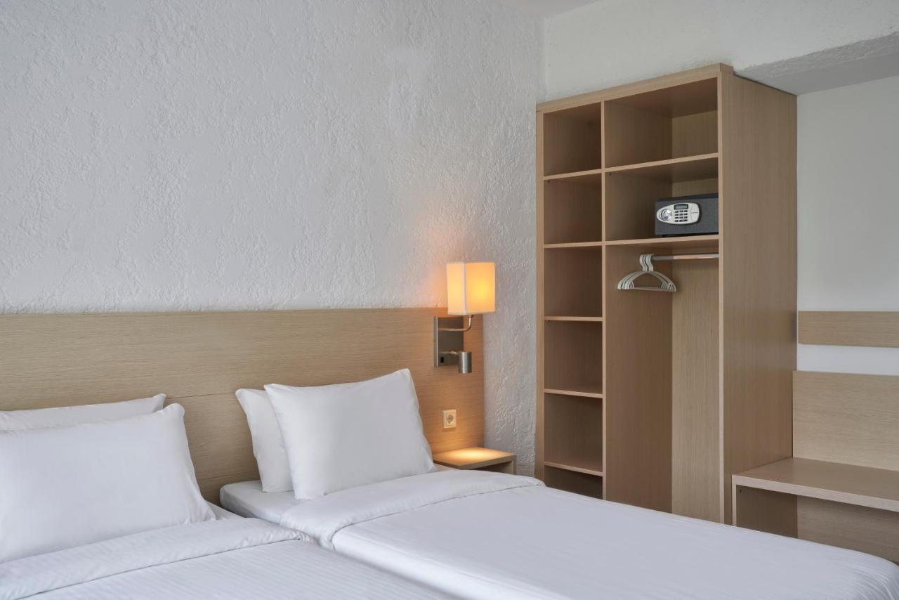 The Apartments By Esperia Rhodes City Buitenkant foto